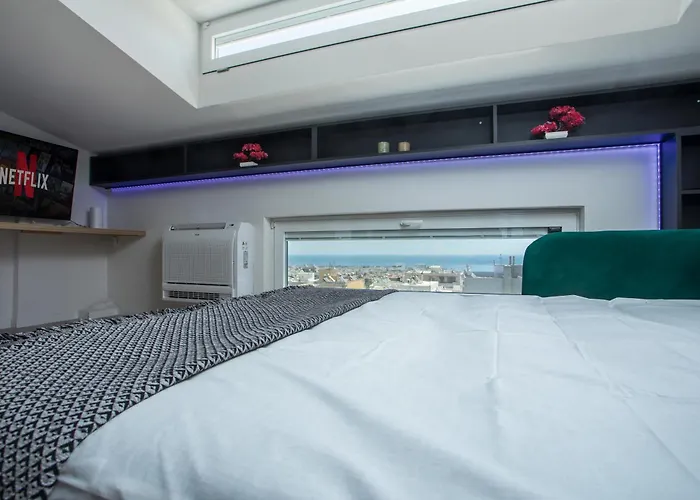 My Little Tiny House شقة Rhodes City